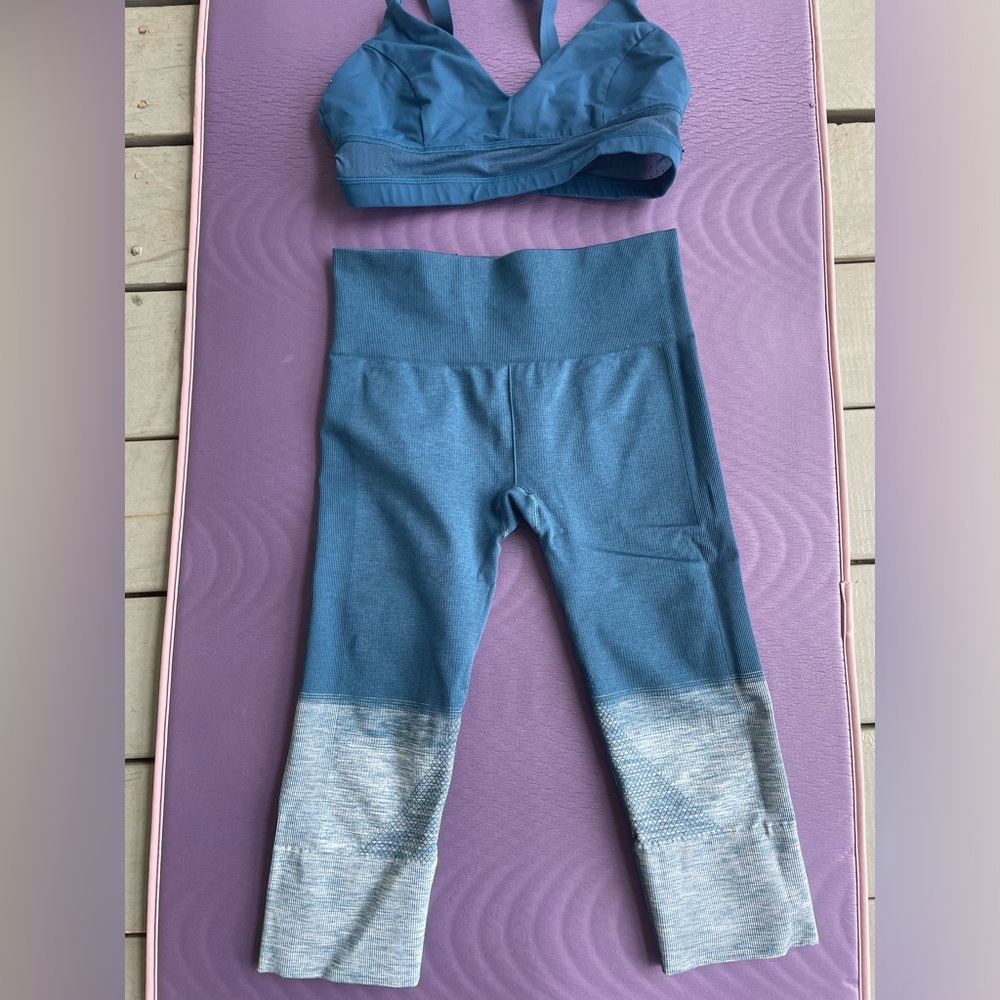 Lululemon Poseidon blue workout set